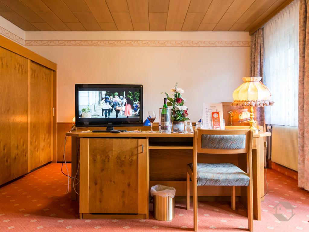 Hotel Restaurant Alte Linde 바드윌드바드 외부 사진